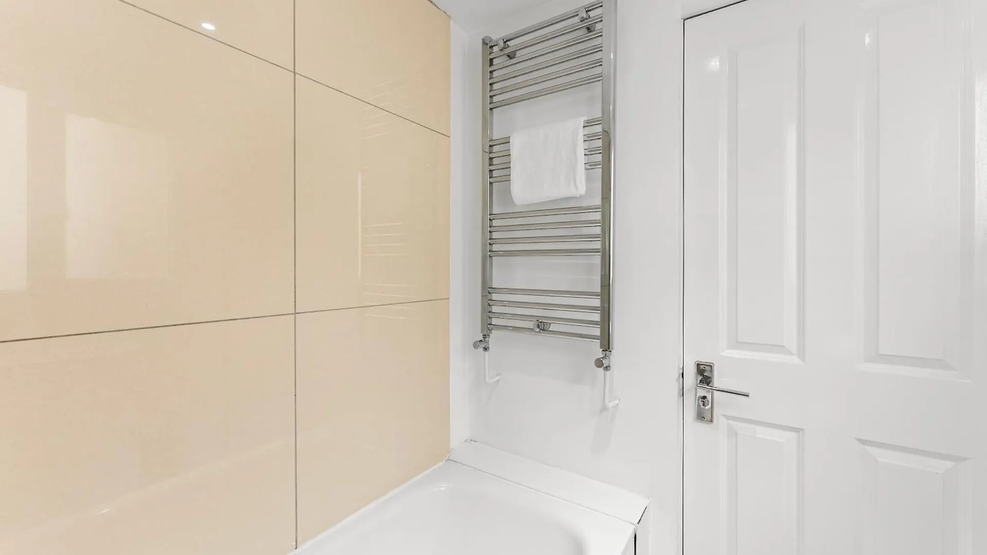 Stylish 3 Bed Flat In Brighton - Sleeps 8 아파트 영국